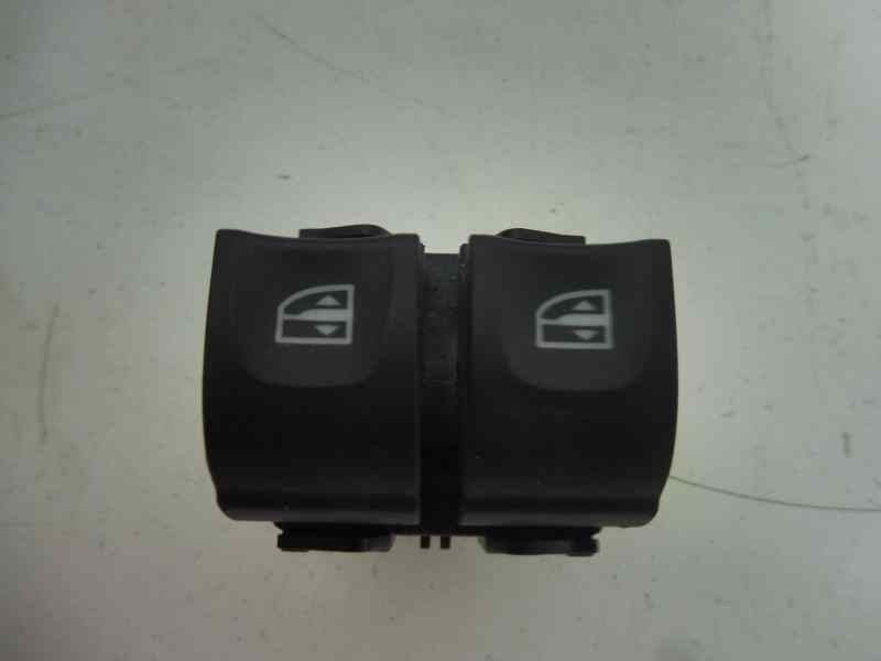 Recambio de mando elevalunas delantero izquierdo para renault clio iv dynamique referencia OEM IAM 254113300R  
