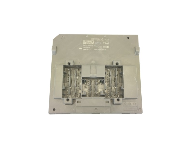 Recambio de modulo electronico para volkswagen golf vii lim. gte referencia OEM IAM 5Q0937084AS 5WK50913G BCMPQ37H