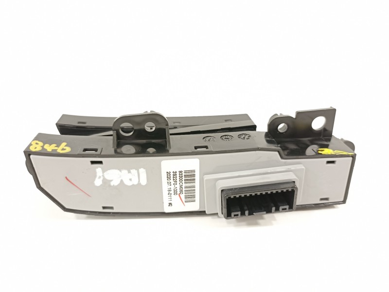 Recambio de mando multifuncion para hyundai kona klass hybrid 2wd referencia OEM IAM 93350J9040 93300CM060 
