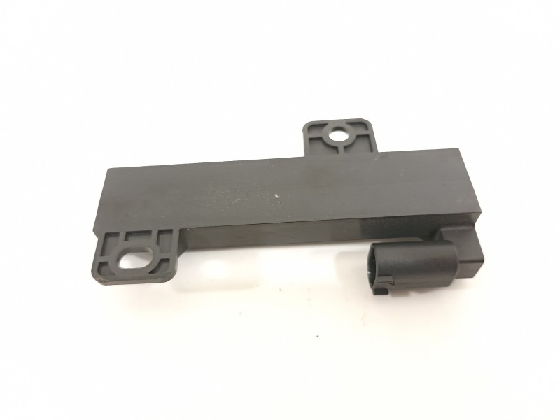 Recambio de antena para jeep renegade deserthawk 4wd referencia OEM IAM 4749301AB 68051315AB 2840864000300