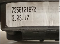 Recambio de luz interior para jeep renegade deserthawk 4wd referencia OEM IAM 7356121870   2