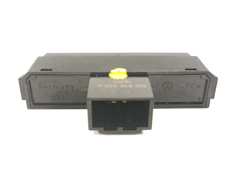 Recambio de pantalla multifuncion para seat ibiza (kj1) reference referencia OEM IAM 6F0919234A  