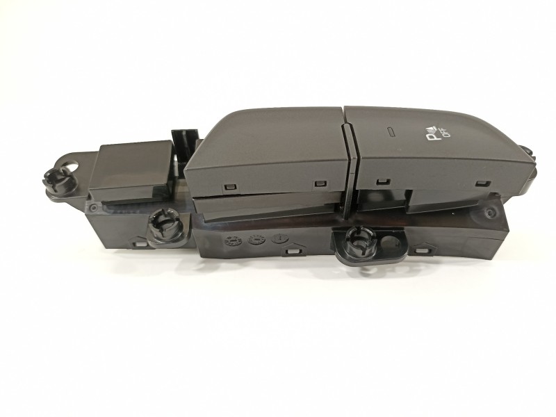 Recambio de mando multifuncion para hyundai kona klass hybrid 2wd referencia OEM IAM 93350J9040 93300CM060 