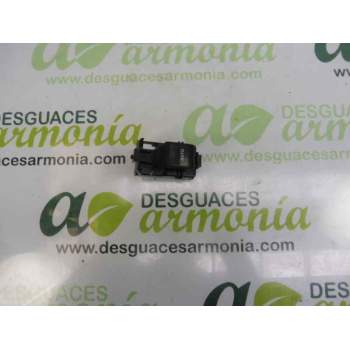 MANDO ELEVALUNAS DELANTERO DERECHO 8481033120 