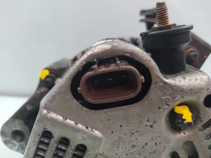 Recambio de alternador para toyota land cruiser (j9) 3.0 turbodiesel referencia OEM IAM 2706067070 1012110972 