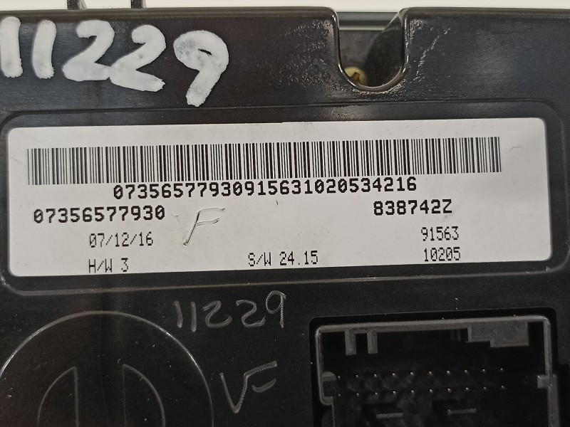 Recambio de mando climatizador para jeep renegade deserthawk 4wd referencia OEM IAM 7356577930 838742Z 