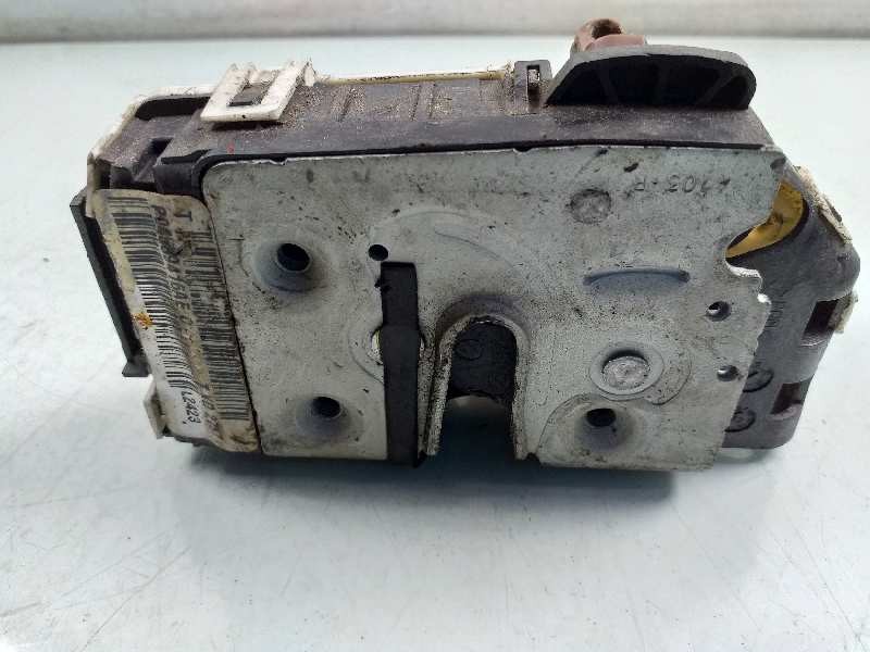Recambio de cerradura puerta delantera derecha para dodge caliber se referencia OEM IAM 04589416AE  