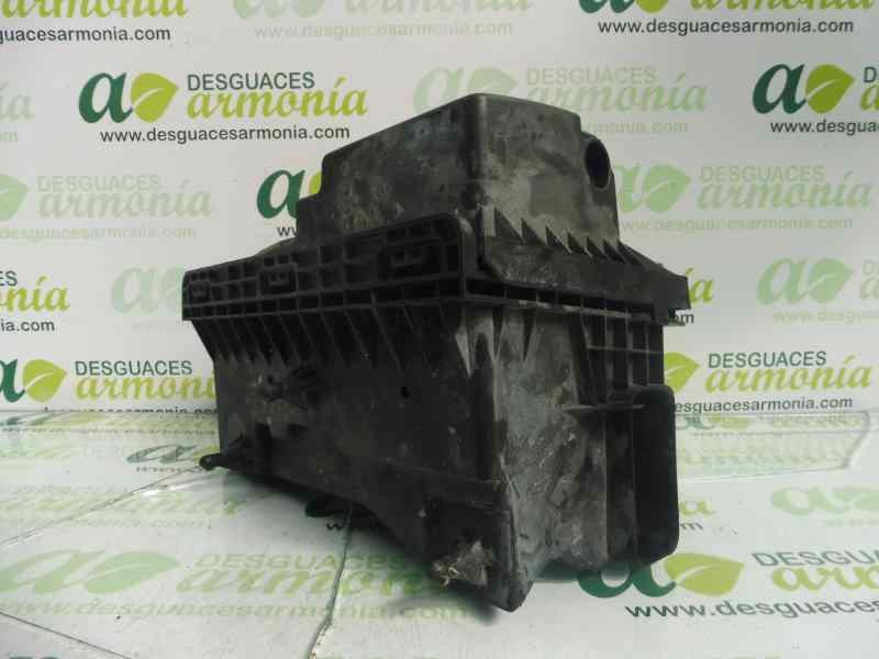 Recambio de filtro aire para dodge caliber se referencia OEM IAM 04891820AA  