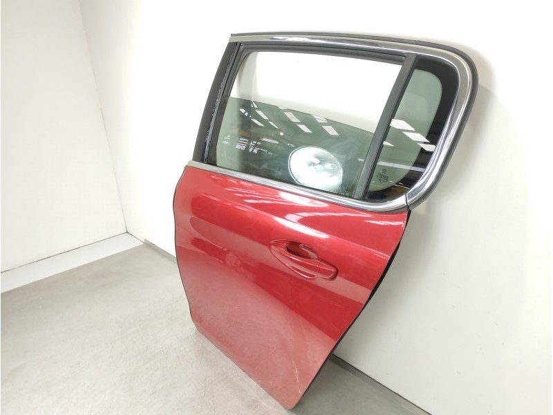 Recambio de puerta trasera izquierda para peugeot 308 active referencia OEM IAM   