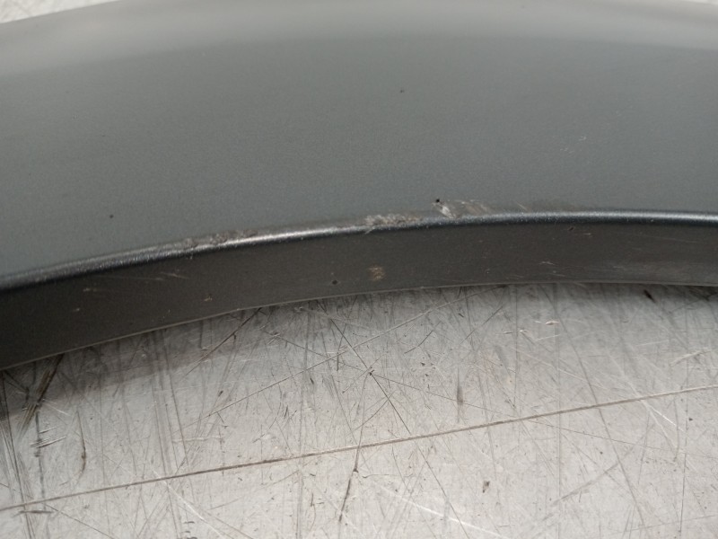 Recambio de aletin delantero derecho para hyundai kona klass hybrid 2wd referencia OEM IAM 87712J9500  