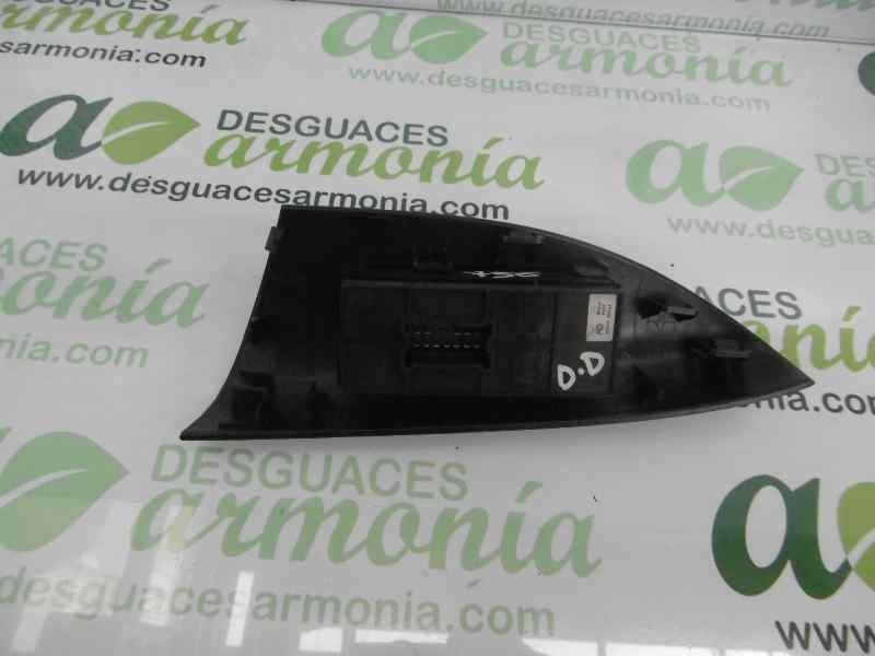 Recambio de mando elevalunas delantero derecho para nissan juke (f15) acenta referencia OEM IAM 254111KA5A  