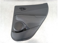 Recambio de guarnecido puerta trasera derecha para hyundai kona klass hybrid 2wd referencia OEM IAM 83361J9000  