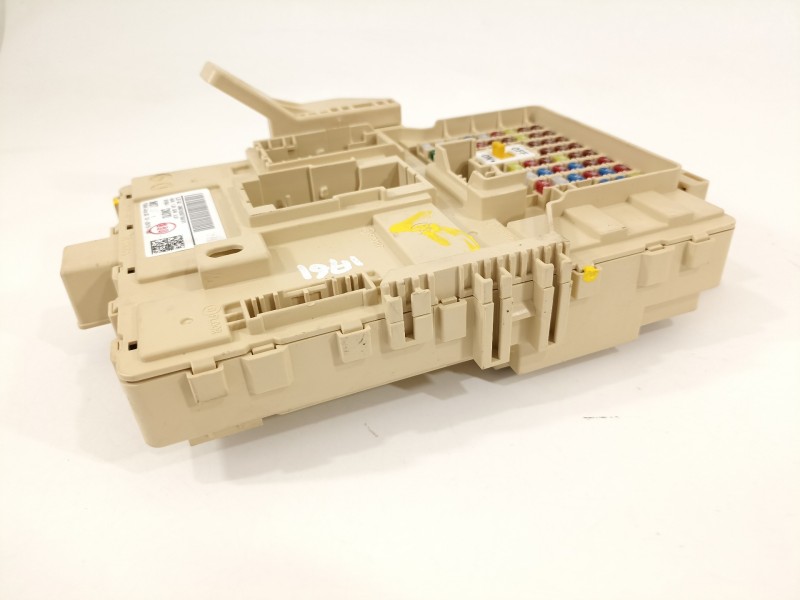 Recambio de caja reles / fusibles para hyundai kona klass hybrid 2wd referencia OEM IAM 91950CM070  