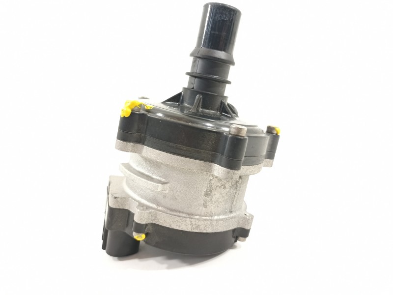 Recambio de bomba agua para hyundai kona klass hybrid 2wd referencia OEM IAM 2510003HZ1  
