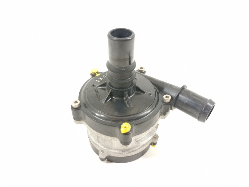 Recambio de bomba agua para hyundai kona klass hybrid 2wd referencia OEM IAM 2510003HZ1  