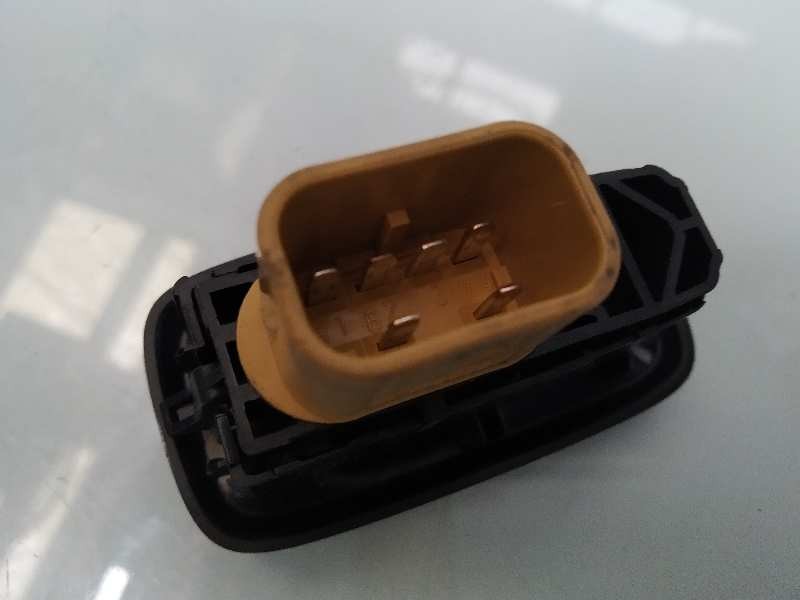 Recambio de mando elevalunas delantero derecho para ford fiesta (cb1) trend referencia OEM IAM 8A6T14529AB  