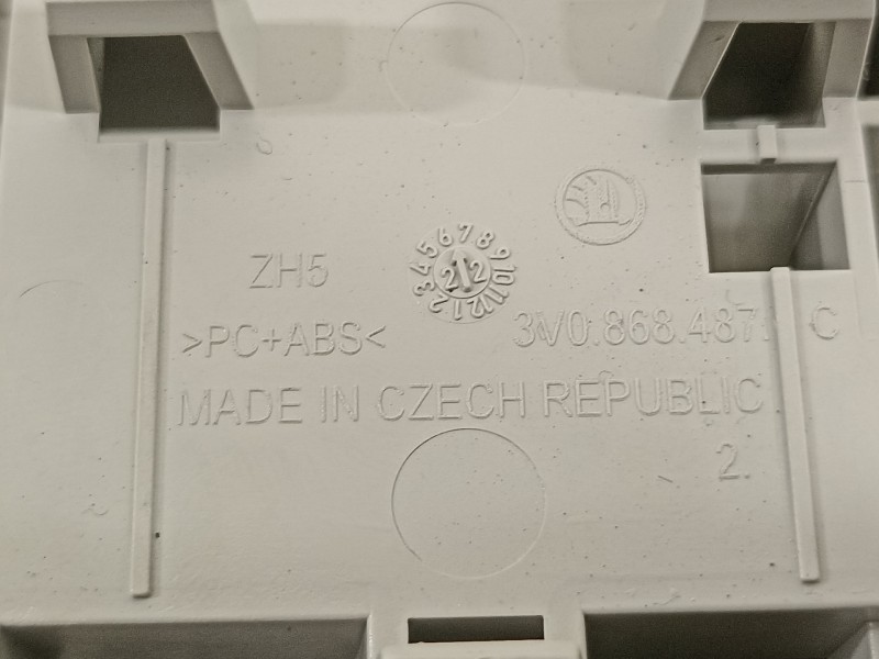 Recambio de luz interior para seat ibiza (kj1) reference referencia OEM IAM 3V0868487C 3V5867591A 