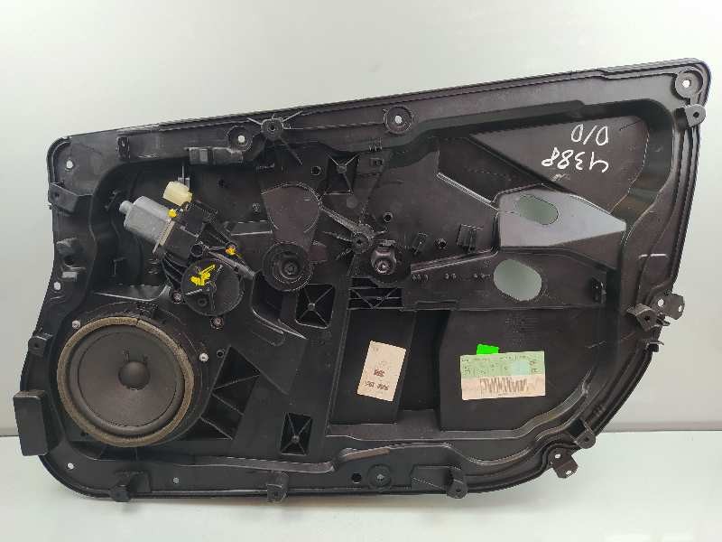 Recambio de elevalunas delantero derecho para ford fiesta (cb1) trend referencia OEM IAM 8A61A045H16AG 8A6114553A 8V5T14A584