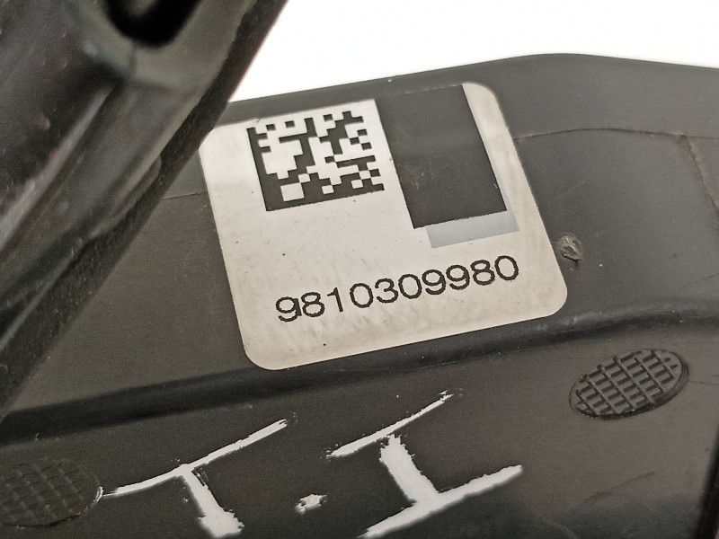 Recambio de cerradura puerta trasera izquierda para peugeot 308 active referencia OEM IAM 9810309980  