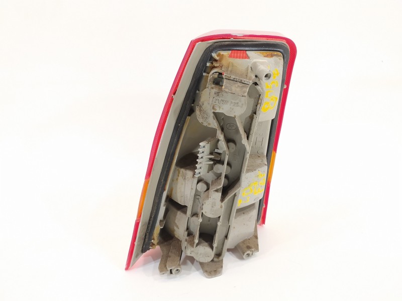 Recambio de piloto trasero derecho para opel kadett e cup lim. referencia OEM IAM   