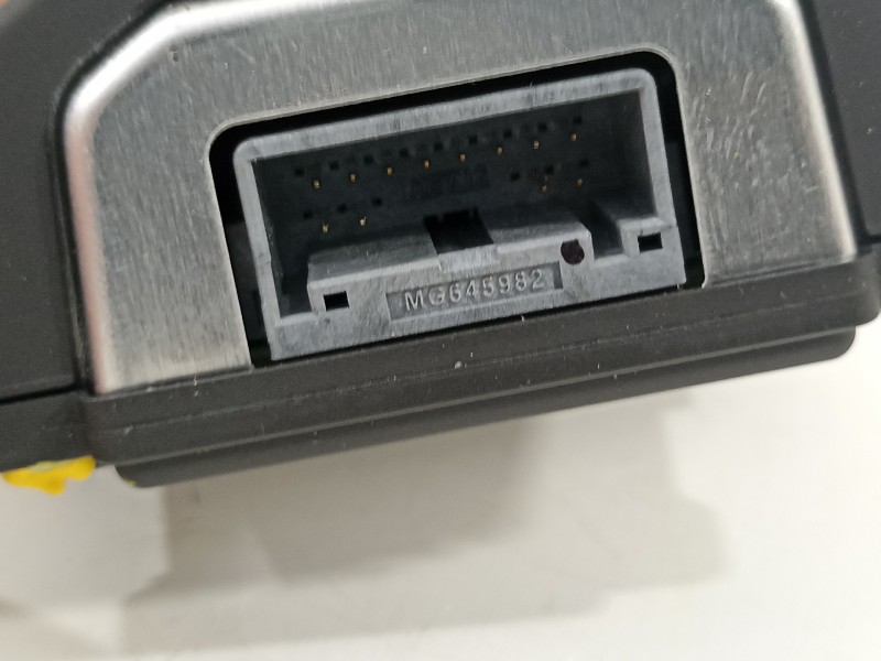 Recambio de camara para hyundai kona klass hybrid 2wd referencia OEM IAM 95740CM000  