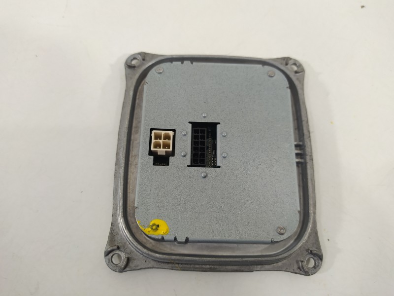 Recambio de centralita faros xenon para peugeot 308 active referencia OEM IAM 130732940300  