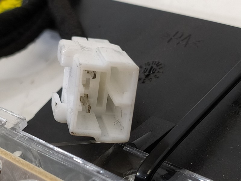 Recambio de luz central de freno para maserati granturismo s referencia OEM IAM 203525 477003 069983300