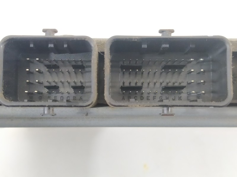 Recambio de centralita motor uce para ford fiesta (cb1) ambiente referencia OEM IAM AV2112A650CD  