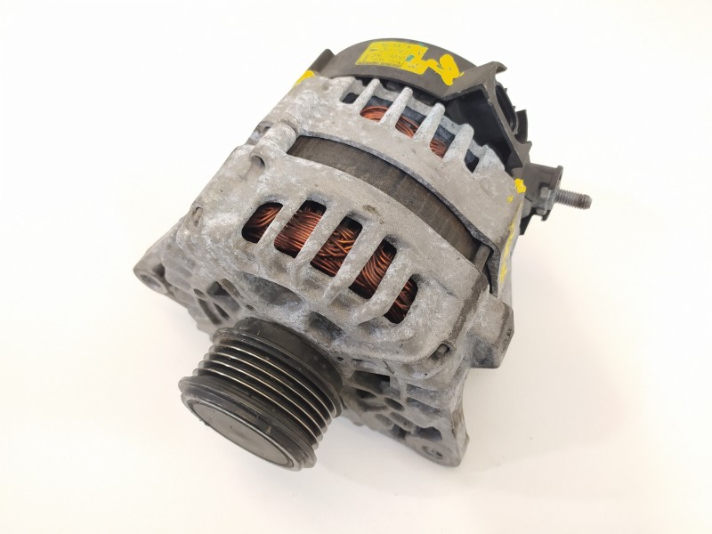 Recambio de alternador para kia cee´d sporty wagon drive referencia OEM IAM 373002A850 2611067 