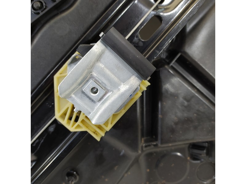 Recambio de elevalunas trasero izquierdo para mercedes-benz clase e lim. (w213) e 220 d (213.004) referencia OEM IAM A2137600100
