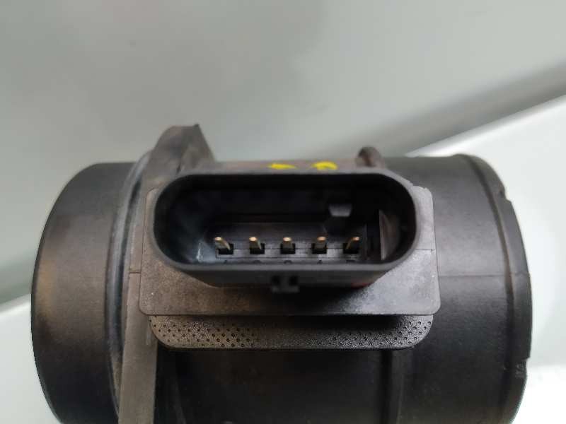 Recambio de caudalimetro para kia cee´d sporty wagon drive referencia OEM IAM 9021050002 281642A500 