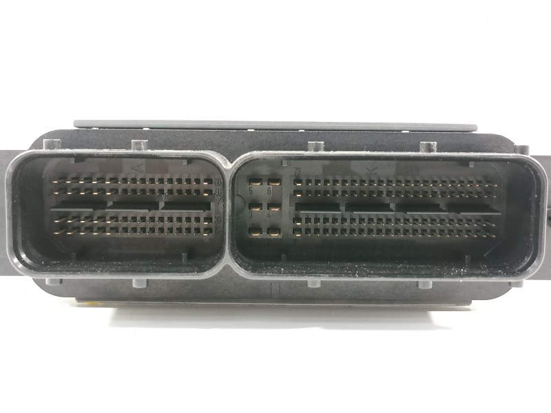 Recambio de centralita motor uce para seat leon (5f1) style referencia OEM IAM 04E907309A 0261S07726 