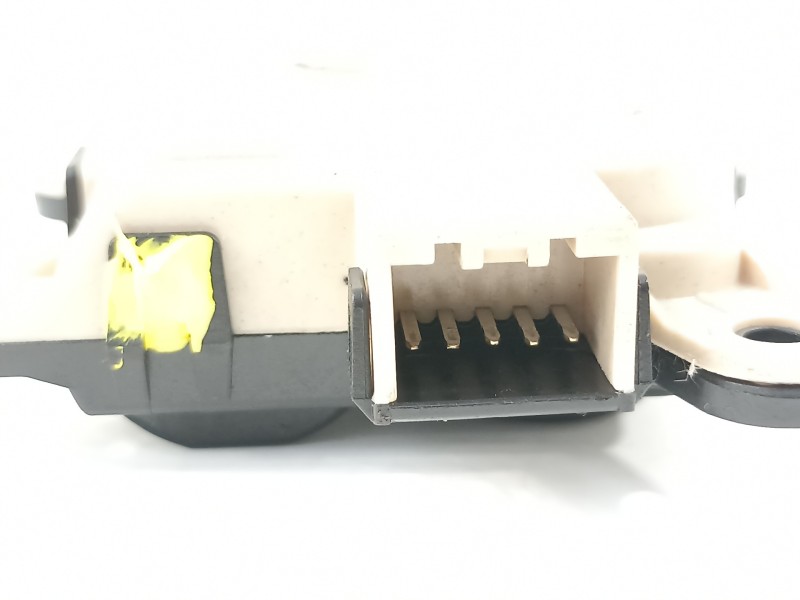 Recambio de motor apertura trampillas climatizador para hyundai kona klass hybrid 2wd referencia OEM IAM H400730912 971543Z000 