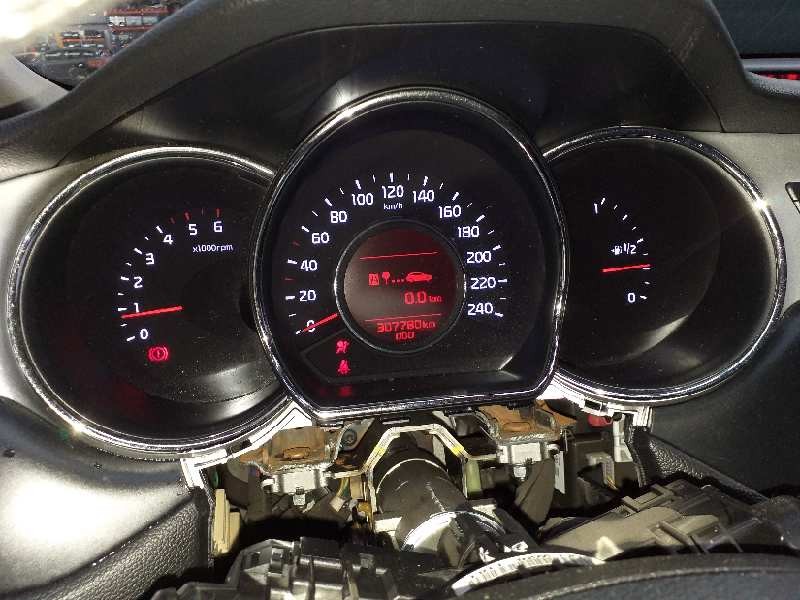 Recambio de cuadro instrumentos para kia cee´d sporty wagon drive referencia OEM IAM 94003A2330  
