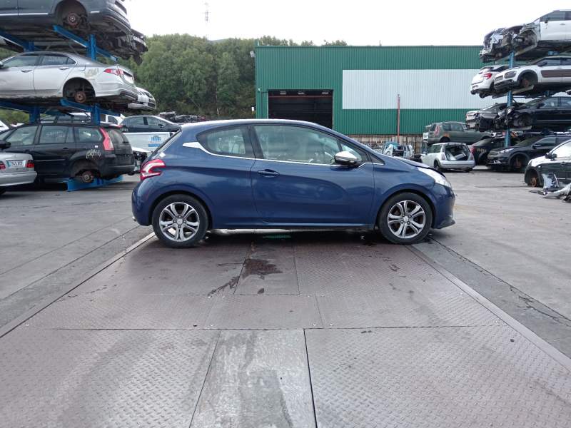 peugeot 208 i (ca_, cc_) del año 2012