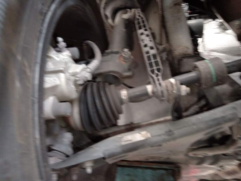TRANSMISION DELANTERA DERECHA 2Q0407272CB 