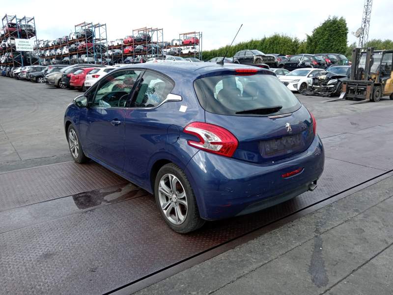 peugeot 208 i (ca_, cc_) del año 2012
