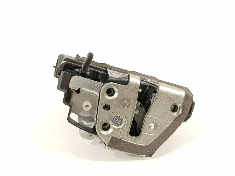 Recambio de cerradura puerta trasera derecha para toyota auris luna referencia OEM IAM 6905002180  