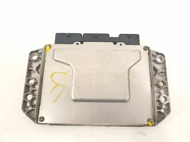 Recambio de centralita motor uce para renault megane iii berlina 5 p dynamique referencia OEM IAM 237101353R 237101370R 23710137