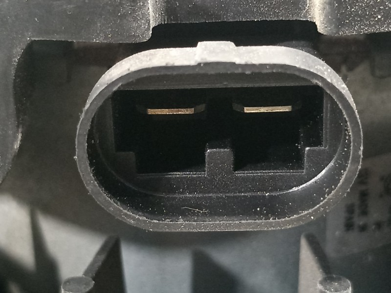 Recambio de electroventilador para renault megane iii berlina 5 p dynamique referencia OEM IAM 214810898R  