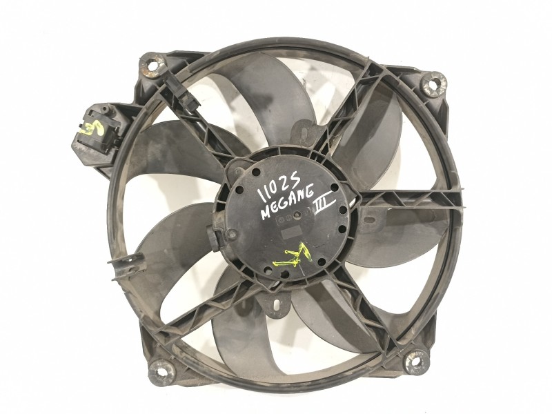 Recambio de electroventilador para renault megane iii berlina 5 p dynamique referencia OEM IAM 214810898R  