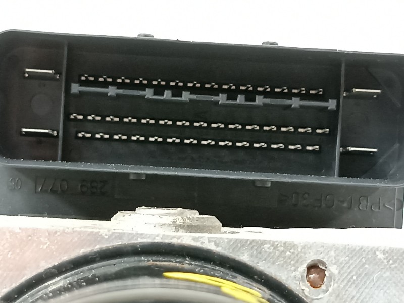 Recambio de abs para ford fiesta (cb1) ambiente referencia OEM IAM 8V512C405AE  