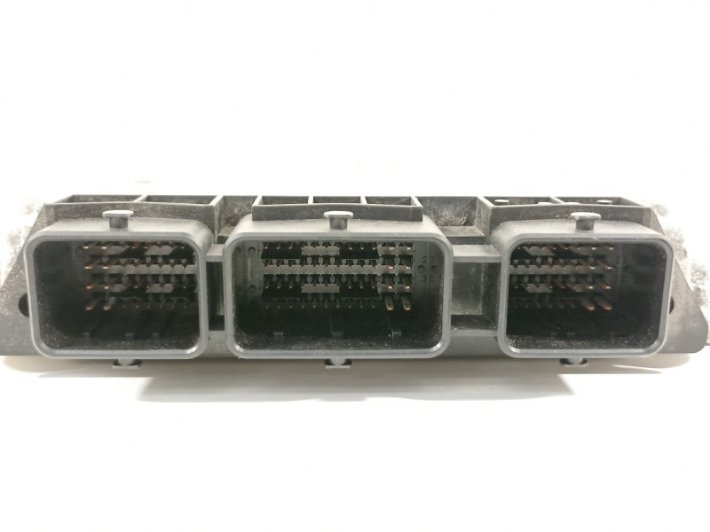 Recambio de centralita motor uce para peugeot 207 sport referencia OEM IAM 9661004480 0281012465 