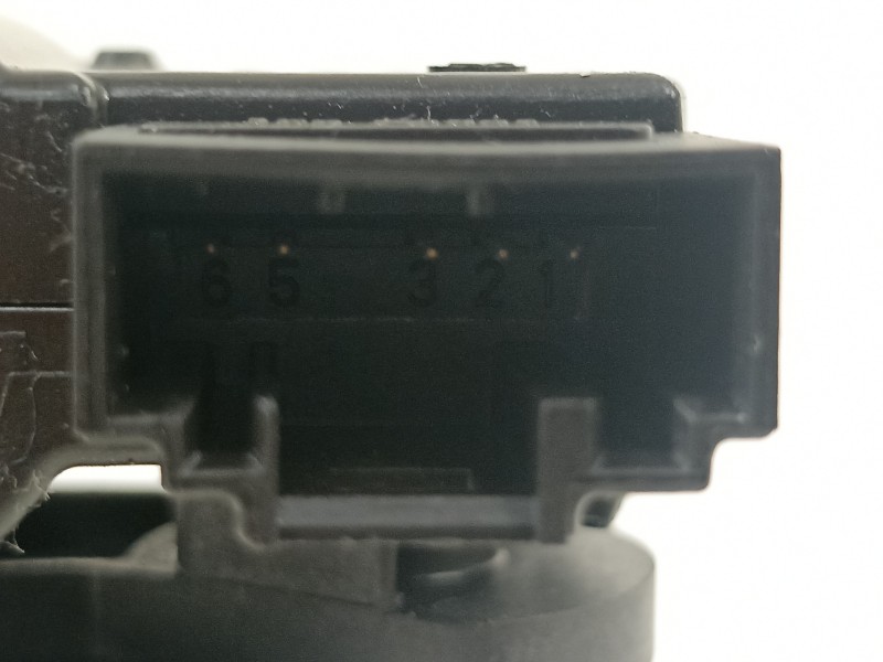 Recambio de motor apertura trampillas climatizador para seat ibiza sc (6p5) fr referencia OEM IAM 6Q0907511E  