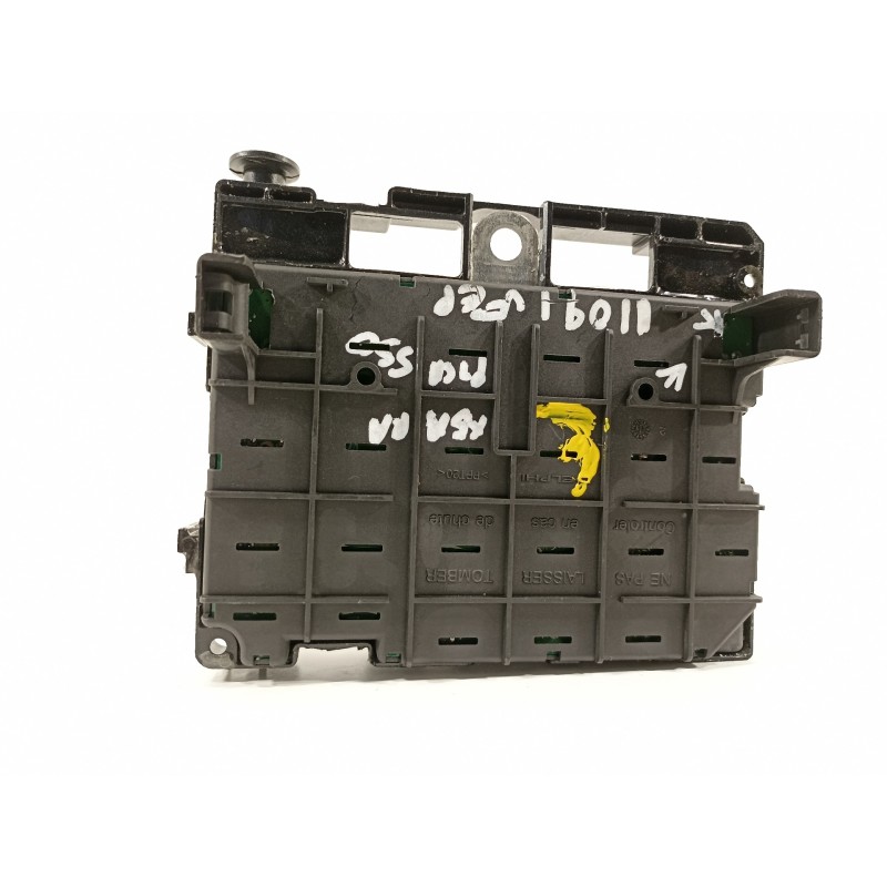 Recambio de caja reles / fusibles para citroën xsara picasso 1.6 hdi 90 exclusive referencia OEM IAM 9657608780  