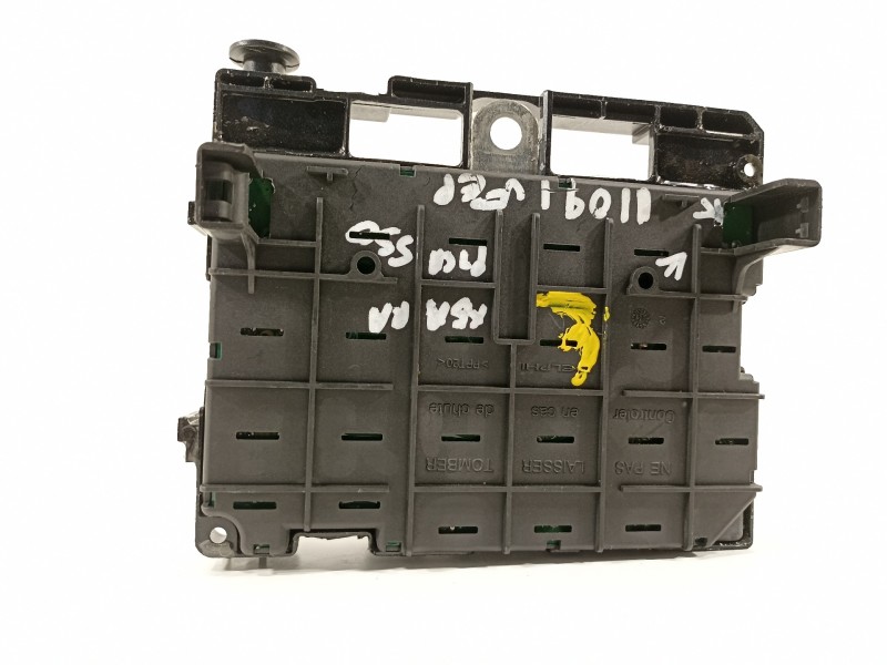 Recambio de caja reles / fusibles para citroën xsara picasso 1.6 hdi 90 exclusive referencia OEM IAM 9657608780  