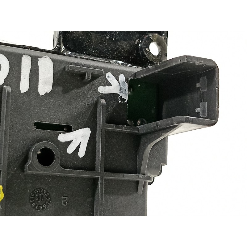 Recambio de caja reles / fusibles para citroën xsara picasso 1.6 hdi 90 exclusive referencia OEM IAM 9657608780  