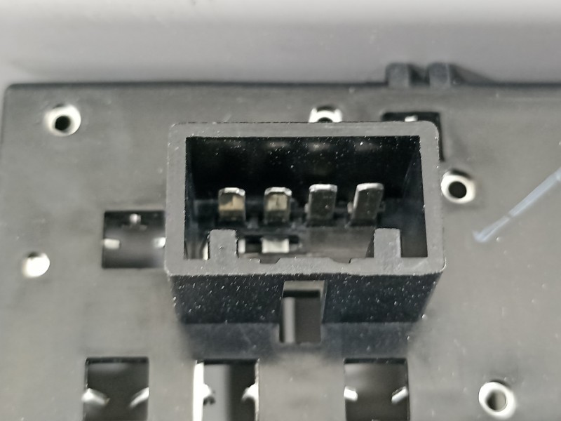 Recambio de luz interior para hyundai kona klass hybrid 2wd referencia OEM IAM 92800J9100TTX  