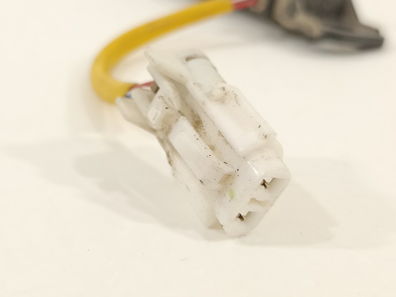 Recambio de antena para hyundai kona klass hybrid 2wd referencia OEM IAM 95420J4200  