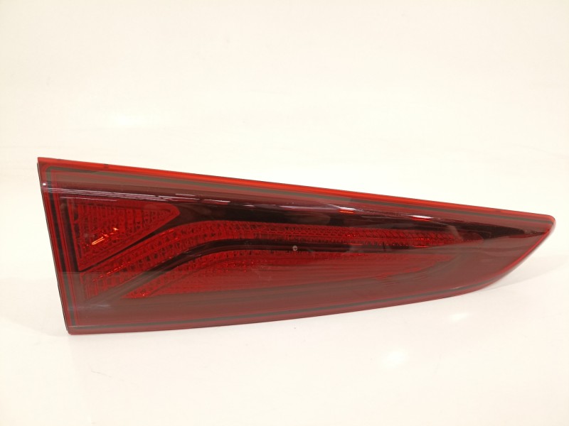 Recambio de piloto trasero izquierdo para hyundai kona klass hybrid 2wd referencia OEM IAM 92403J9000  